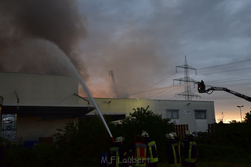 Grossbrand Halle Troisdorf Kriegsdorf Junkersring P314.JPG - Miklos Laubert